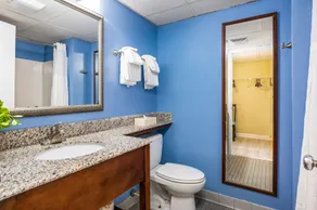 Cayman Suites Hotel - Salle de bain