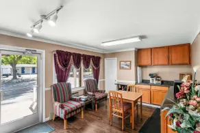 Americas Best Value Inn Jonesville/Hillsdale - Lobby