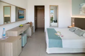 Asterias Beach Hotel - Chambre