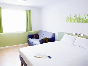 Warrington Motel, J20 M6 Lymm Services - Habitación