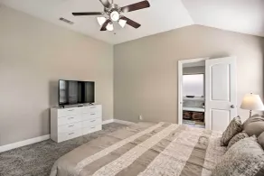 Private Yard & Grill: Greenville Vacation Rental - Innvendig