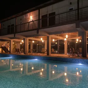 Q swarga Retreat - Pool