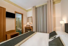 Hotel Tourist - Room