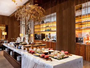 Raffles Jakarta - Restaurant