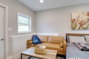 2 Mi to Historic Occoquan District: Modern Duplex - Interior