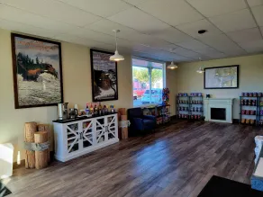Coastal Inn and Suites - Lobby