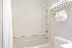 Super 8 by Wyndham Taos - Salle de bain
