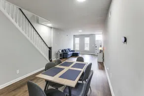 Pet-Friendly 3BR Rowhouse: Walk to Patterson Park! - Interiør