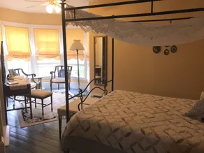 Evangeline's Tower Bed & Breakfast - Chambre