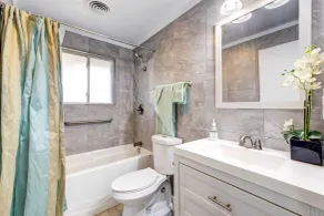 Pet-Friendly Youngstown Cottage w/ Yard - Innvendig