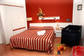 Hotel American - Zimmer