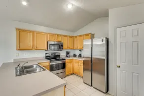 Explore Gulfport Beaches: Family Home w/ Yard - Interiör