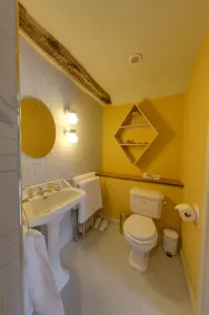 The Crown - Baño