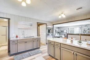 9 Mi to Shore: Home w/ Hot Tub in Howards Grove! - Interior