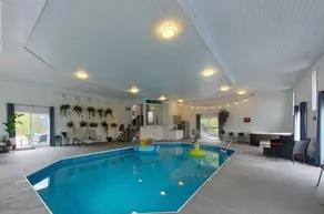 Indoor POOL Hot Tub Sauna at the Blue Haven - Pool