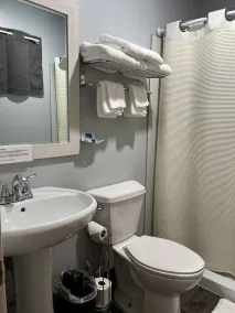 Midway Motel - Badezimmer