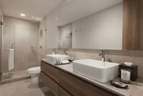 Leonora by Viadora - Bathroom