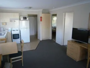 George Bass Motor Inn - Room