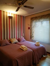 Cozy Apartment Near the Center 1-4 pp - Zimmer