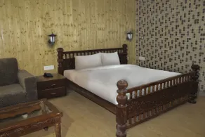 KVR Clarks Inn, Kufri - Room