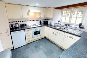 BUCKLAND BREWER COB BARN 2 Bedrooms - Eigene Küche