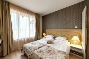 Avenue Deluxe Hotel - Room