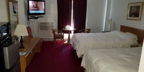 Woonsocket Motor Inn - Room