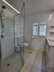 Byron Bay Beachfront Holiday Apartments - Bathroom