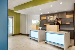 Holiday Inn Express & Suites Salisbury by IHG - Réception