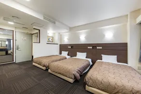 Akasaka Yoko Hotel - Camera