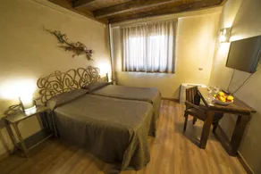 Hotel Albergue La Casa Del Peregrino - Værelse