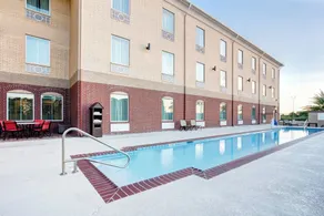 Holiday Inn Express & Suites Raceland - Highway 90 by IHG - Pool
