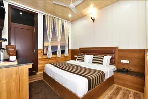 Hotel Divyansh By VRB Hotels - Room