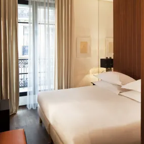 Hôtel Metropolitan Paris - Chambre