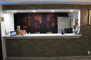 Econo Lodge Inn & Suites Southeast - Resepsjon