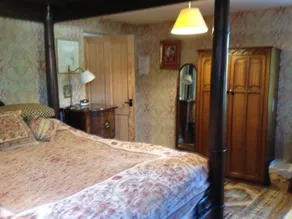 Chalk and Cheese - Room