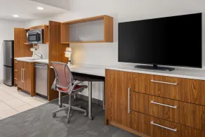 Home2 Suites by Hilton Roseville Minneapolis - Room