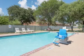 Days Inn by Wyndham Bryan College Station - Pool