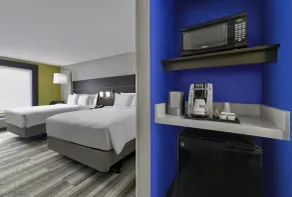 Holiday Inn Express Hotel & Suites Kansas City - Grandview by IHG - Room