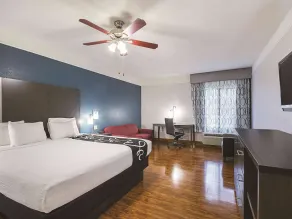 La Quinta Inn & Suite Kingwood Houston IAH Airport 53200 - Chambre