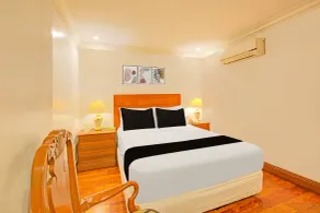 Townhouse Oak VIP Suites, Evangelista Makati Manila - Chambre
