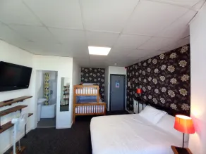 Vinnie's Family Hotel - Chambre