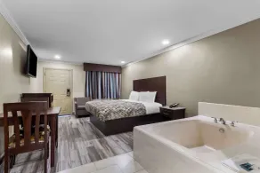 Americas Best Value Inn Houston Heights at I-45 - Chambre