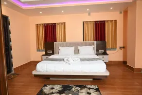 Hotel Tulusi Inn, Bolpur, Shantiniketan - Room