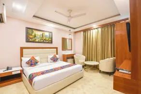 FabHotel Ramhan - Nr Patel Nagar Metro - Quarto