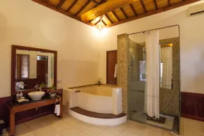 The Beverly Hills Bali Villas Resort - Badeværelse