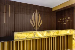 Emerald Downtown Luxury Suites by Continental Group - Réception
