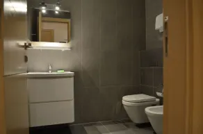 Nest 1 Hotel - Bathroom