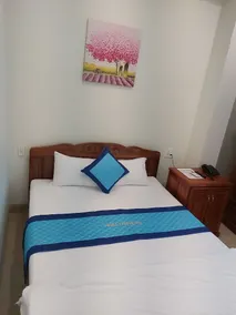 NHAT TAN HOTEL - Værelse
