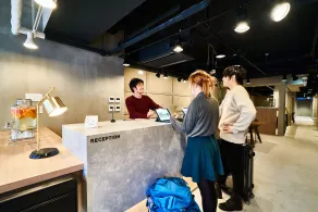 &AND HOSTEL SHINSAIBASHI EAST - Réception
